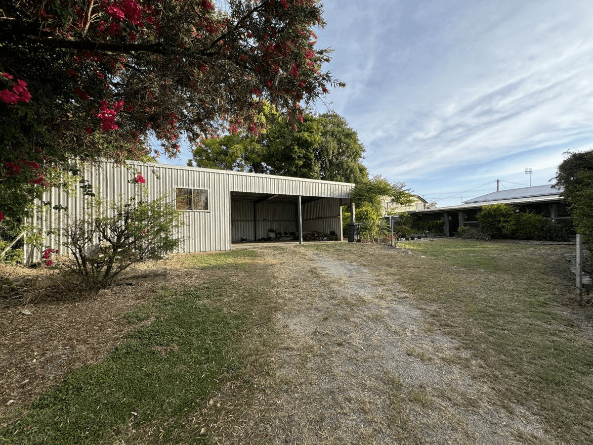 1 Bell Street, MONTO, QLD 4630