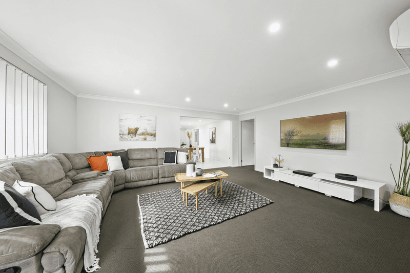 11 Triller Street, Aberglasslyn, NSW 2320