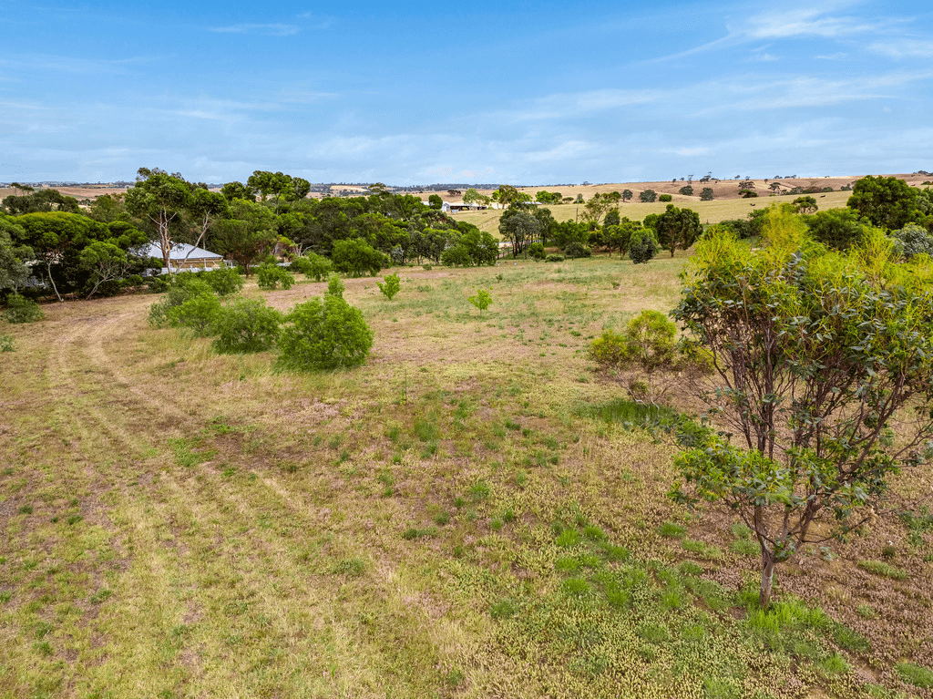 64 BURNSIDE Road, STRATHALBYN, SA 5255