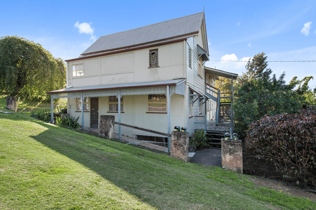 4 Panton Street, WOODEND, QLD 4305