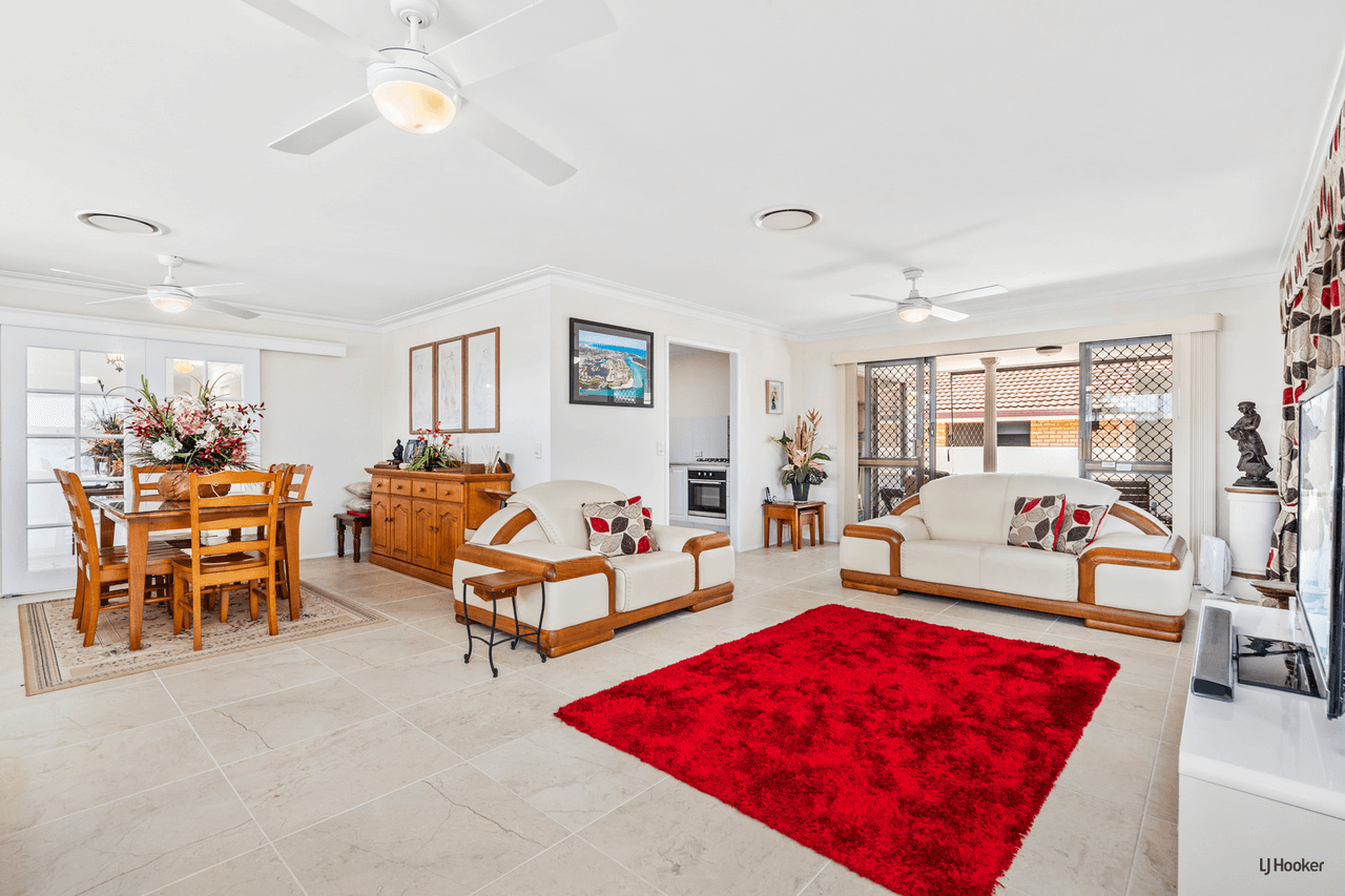 1/22 Keith Compton Drive, TWEED HEADS, NSW 2485