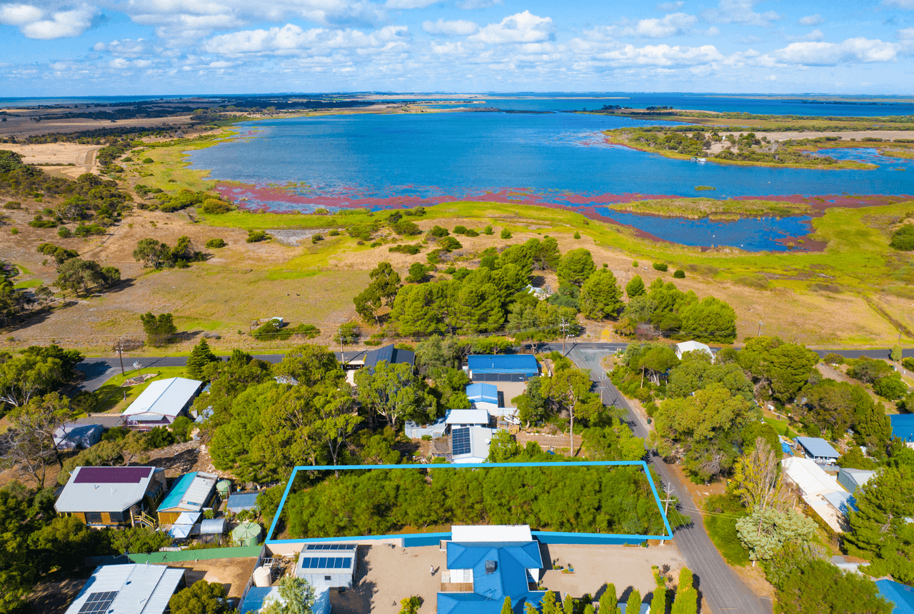 27 Shoreline Drive, CLAYTON BAY, SA 5256