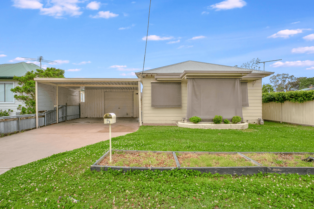 5 Western Avenue, TARRO, NSW 2322