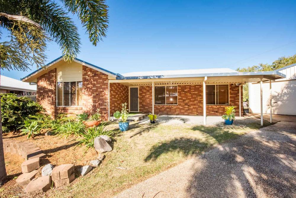 15 Seabreeze Court, SLADE POINT, QLD 4740