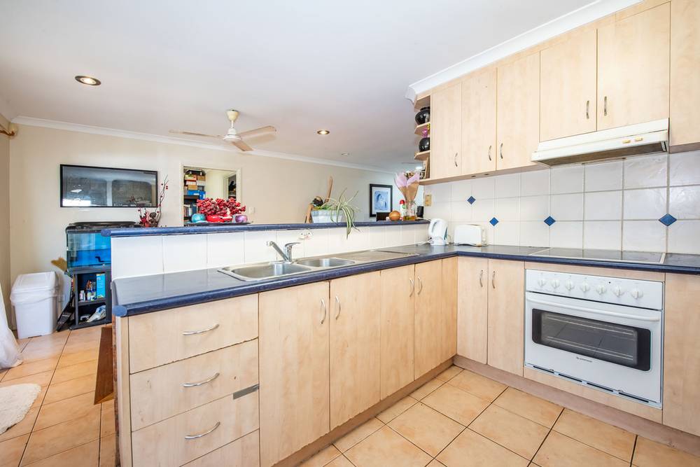 15 Seabreeze Court, SLADE POINT, QLD 4740