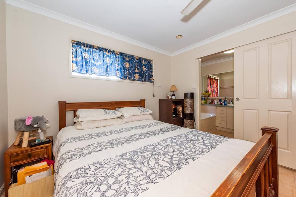 15 Seabreeze Court, SLADE POINT, QLD 4740