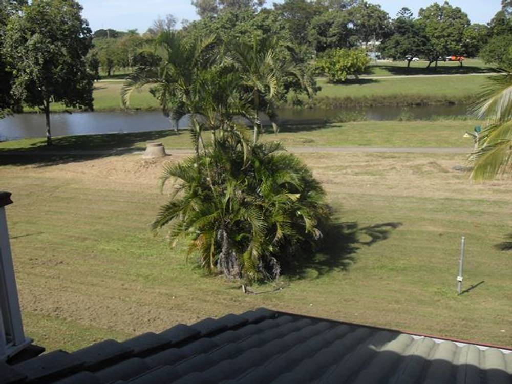 2/7 Meadow Street, NORTH MACKAY, QLD 4740