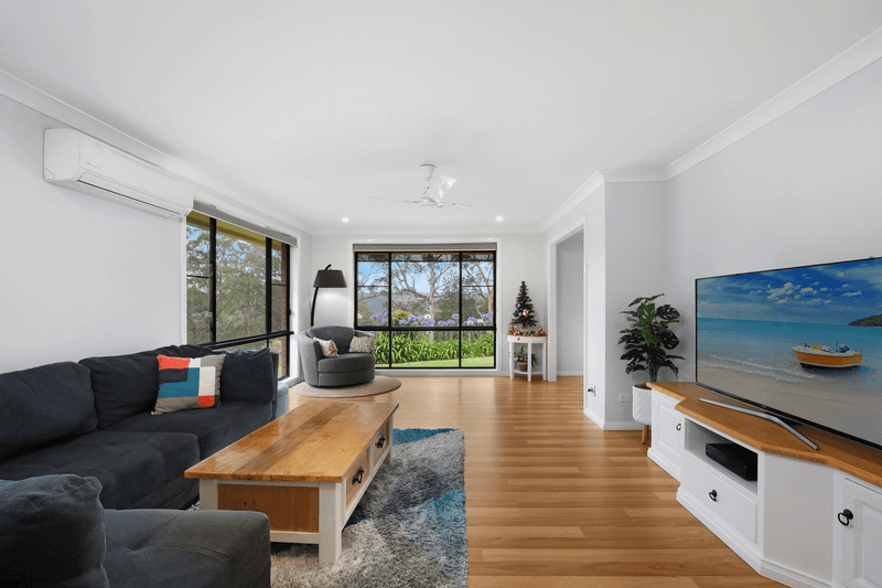 123 Excelsior Street, Lisarow, NSW 2250