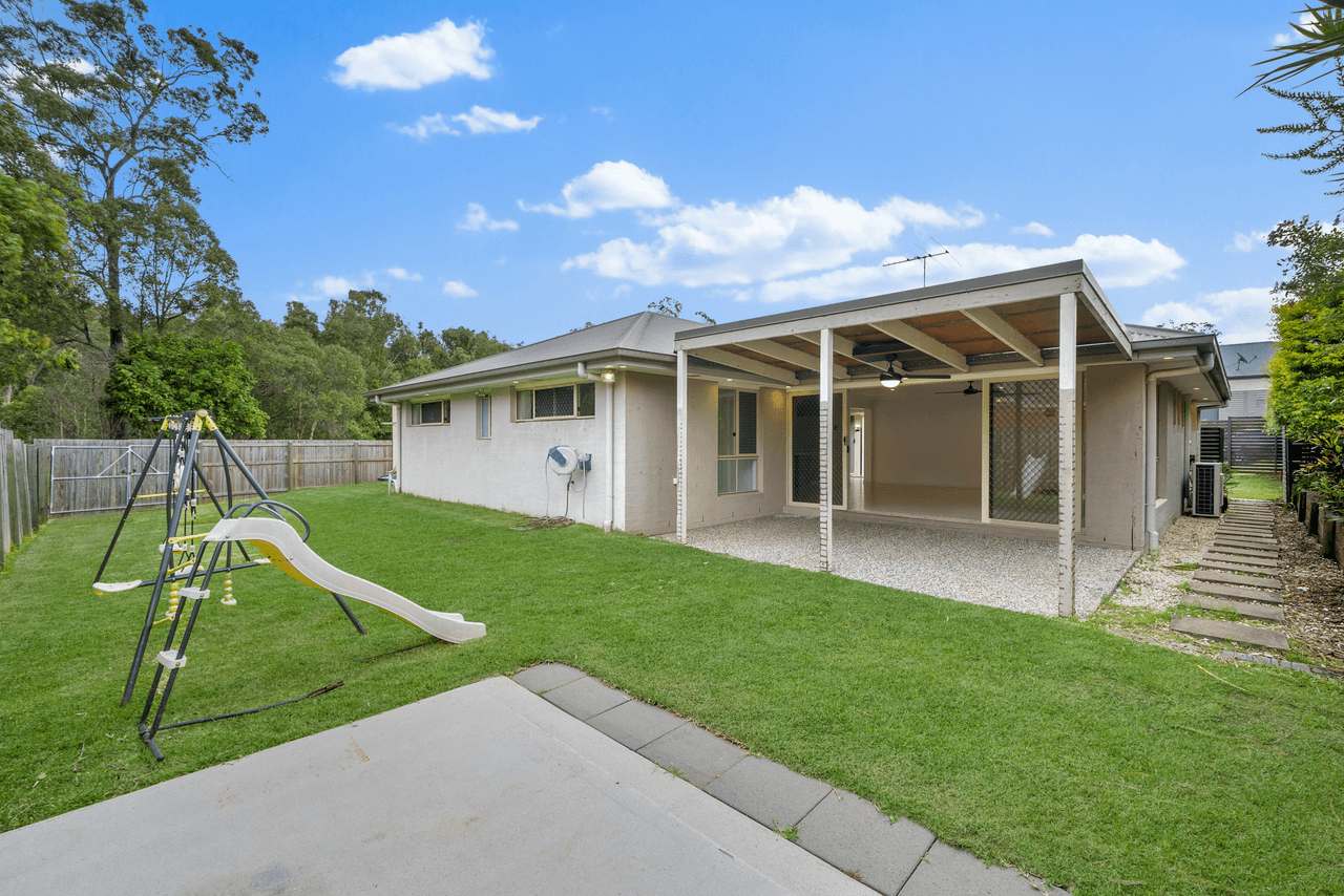 2 Lilly Crescent, KALLANGUR, QLD 4503