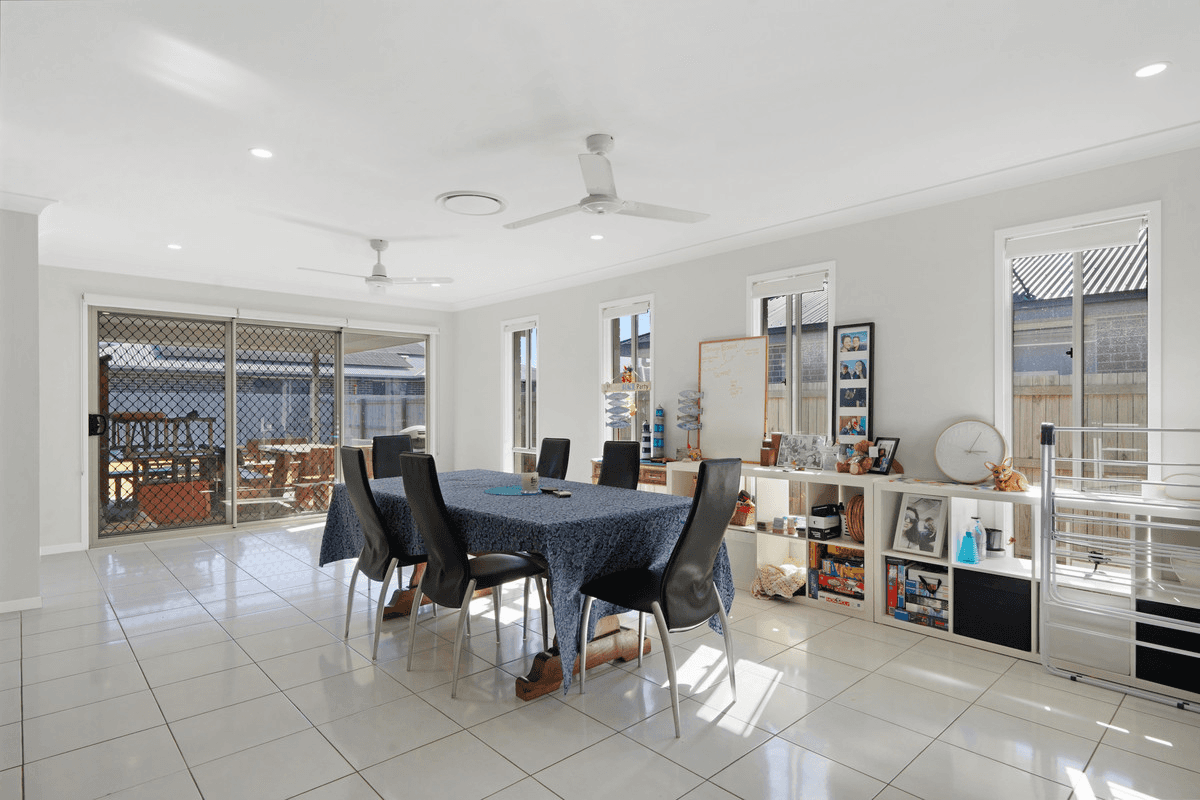 48 Cassius Way, ORMEAU, QLD 4208