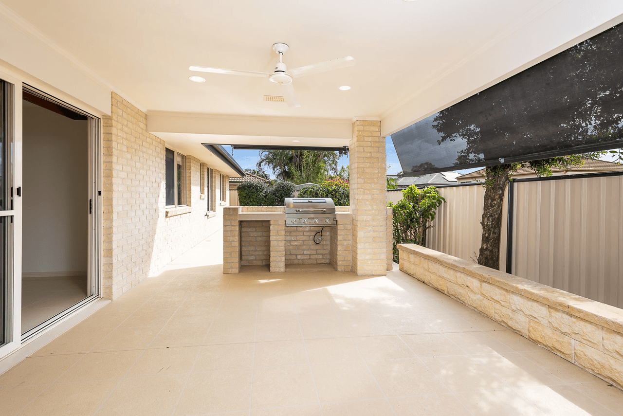 8 Applegum Place, MOLENDINAR, QLD 4214