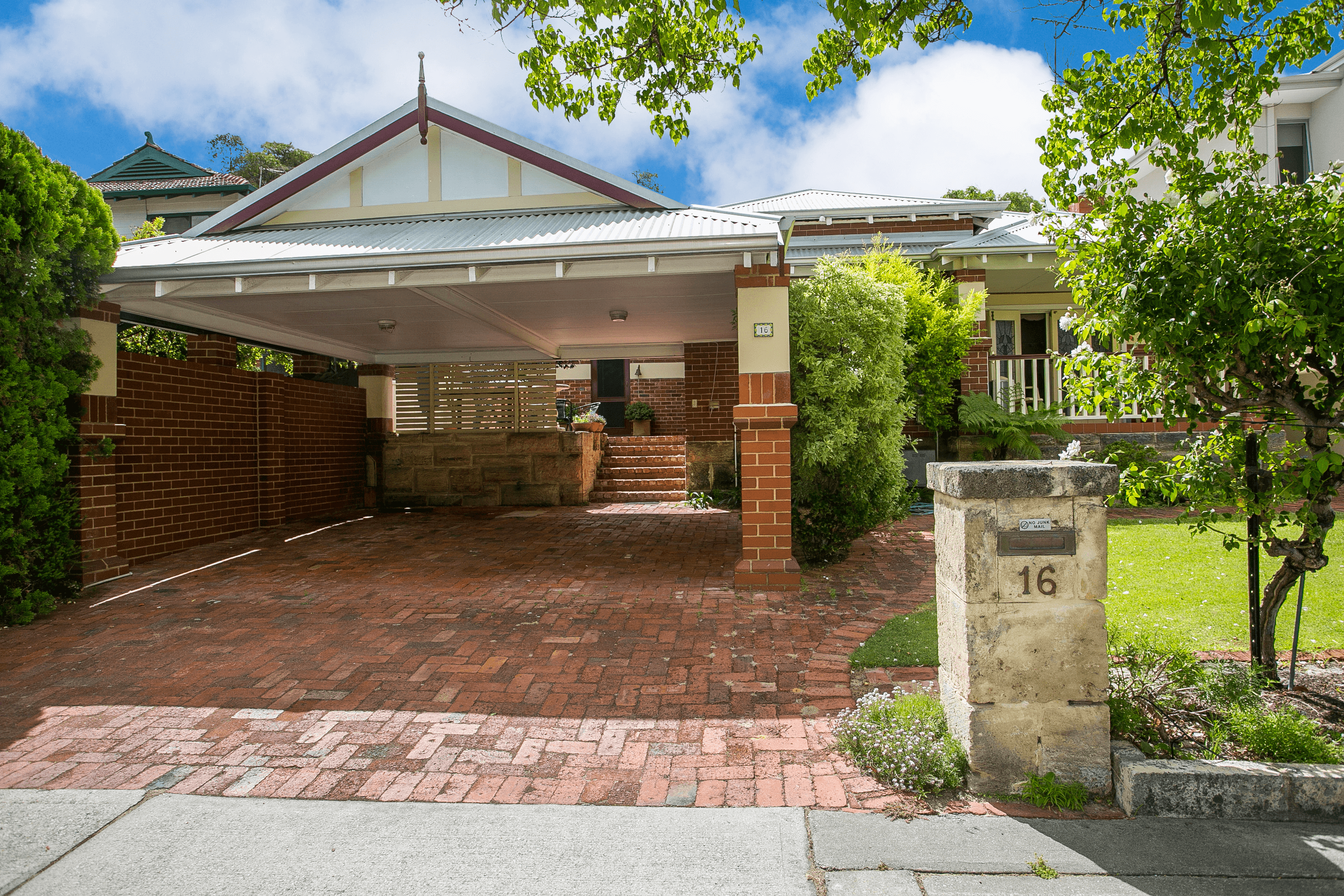 16 Albert Street, SOUTH PERTH, WA 6151