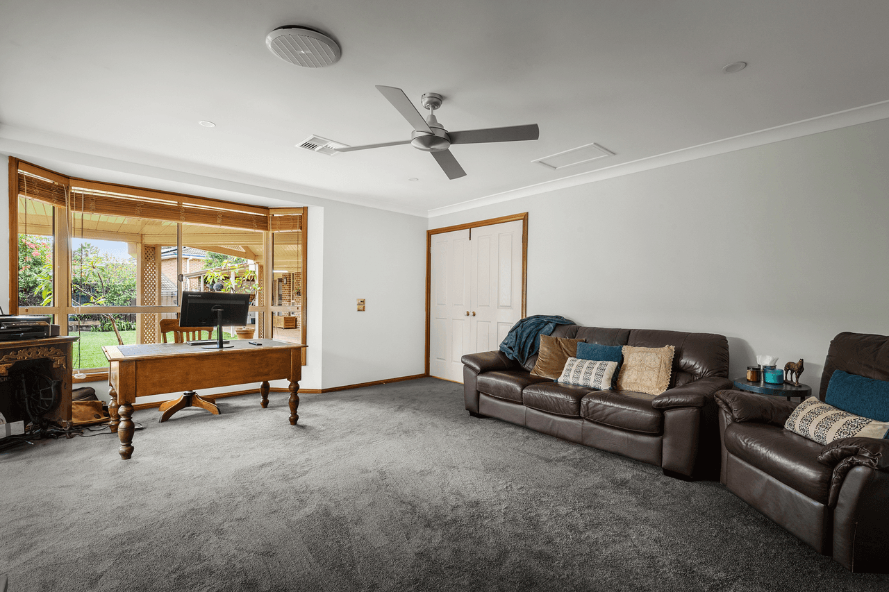 33 Astoria Park Road, BAULKHAM HILLS, NSW 2153