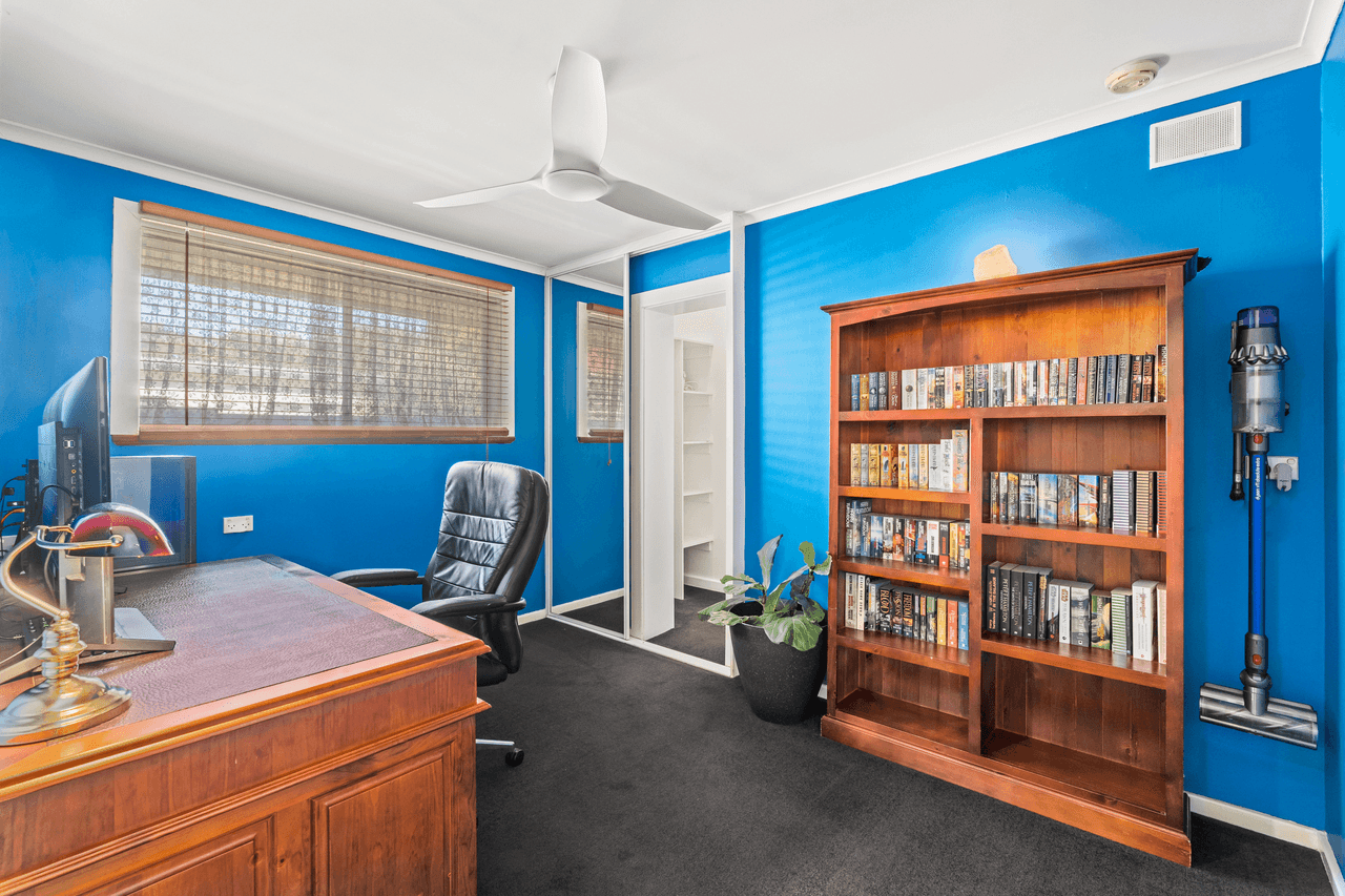 8 Cranborne Crescent, MORPHETT VALE, SA 5162