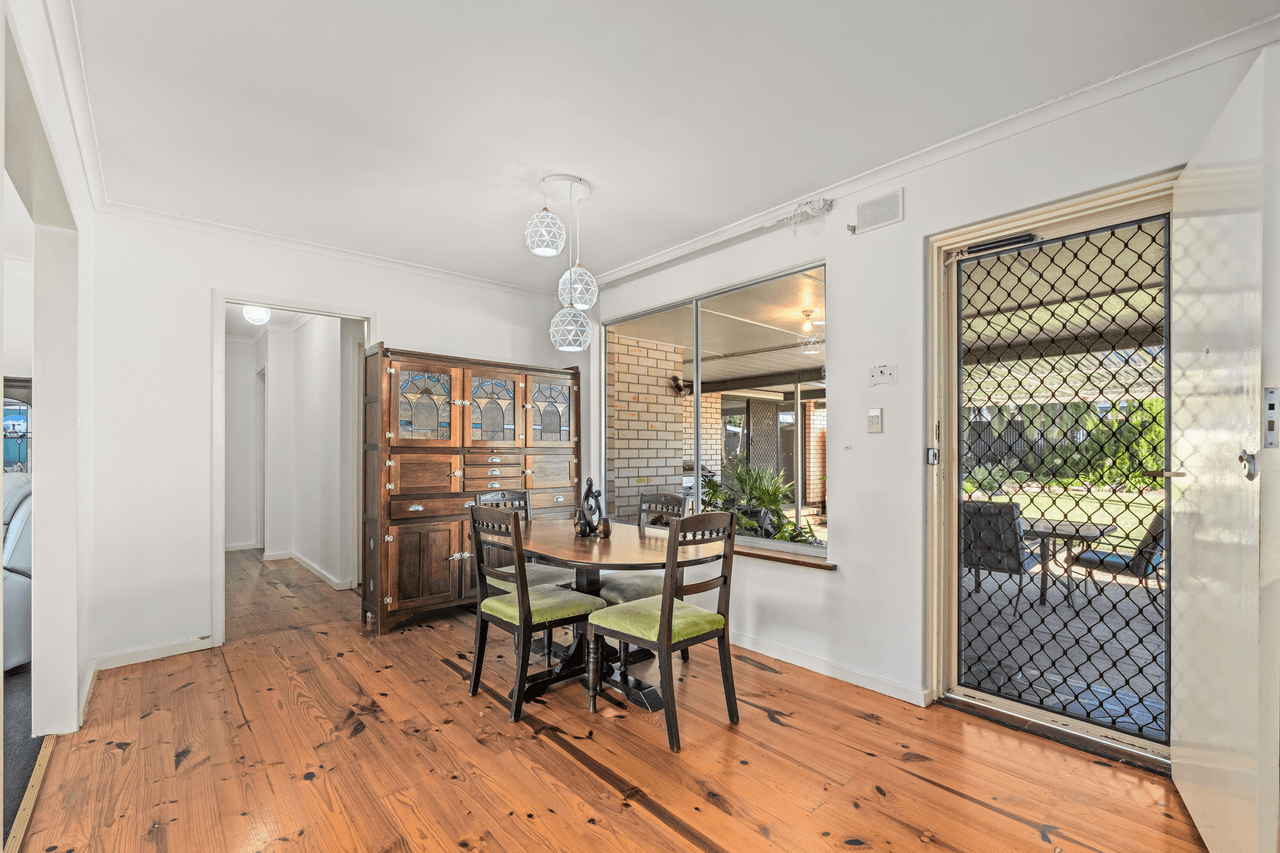 8 Cranborne Crescent, MORPHETT VALE, SA 5162