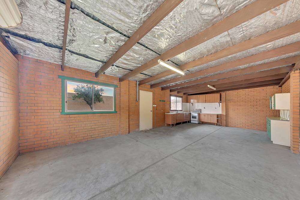 19 Quandong Street, THOMASTOWN, VIC 3074