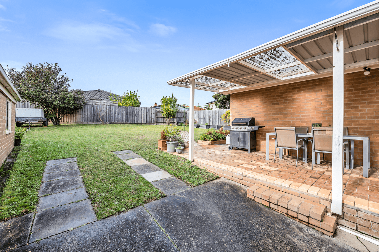 57 Benwerrin Drive, BURWOOD EAST, VIC 3151