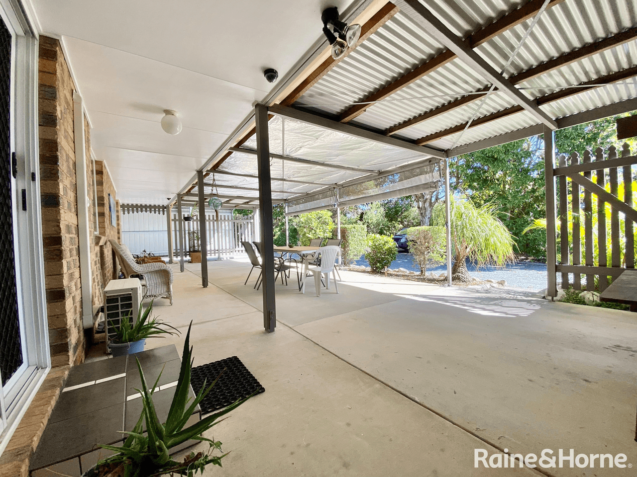 18 Beagle Avenue, COOLOOLA COVE, QLD 4580