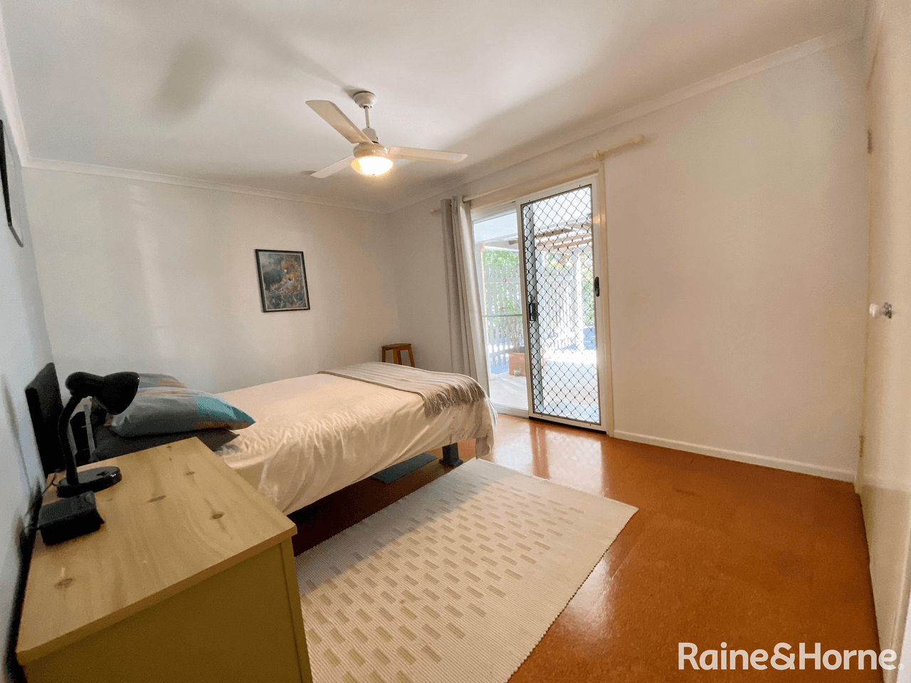 18 Beagle Avenue, COOLOOLA COVE, QLD 4580