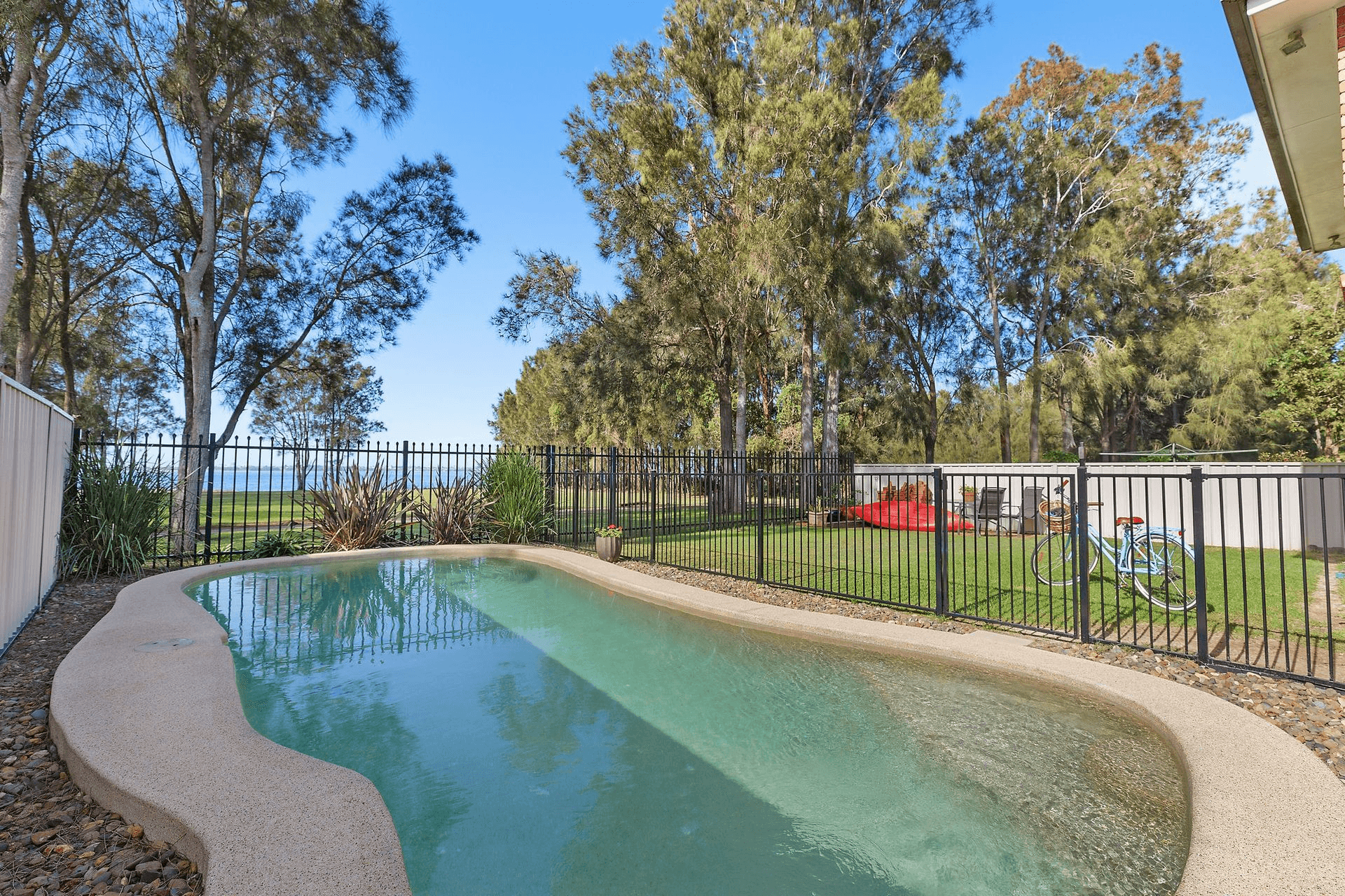 359 Lakedge Avenue, Berkeley Vale, NSW 2261