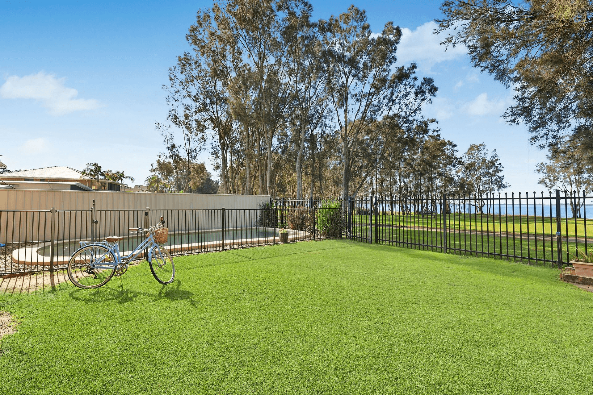 359 Lakedge Avenue, Berkeley Vale, NSW 2261