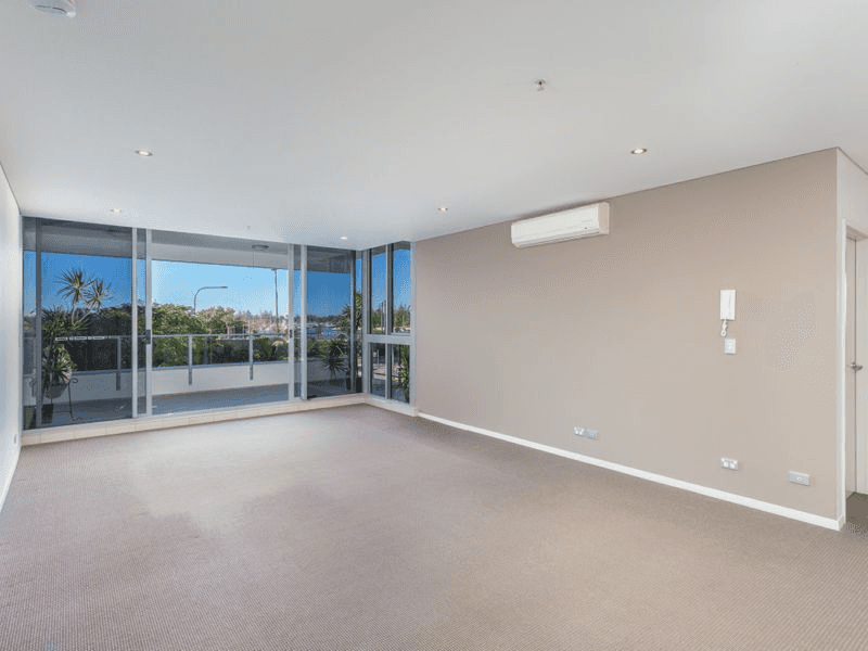 502/4 Como Street, SOUTHPORT, QLD 4215