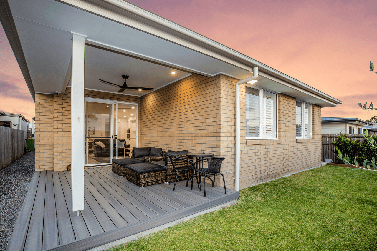 14 Village Boulevard, PIMPAMA, QLD 4209