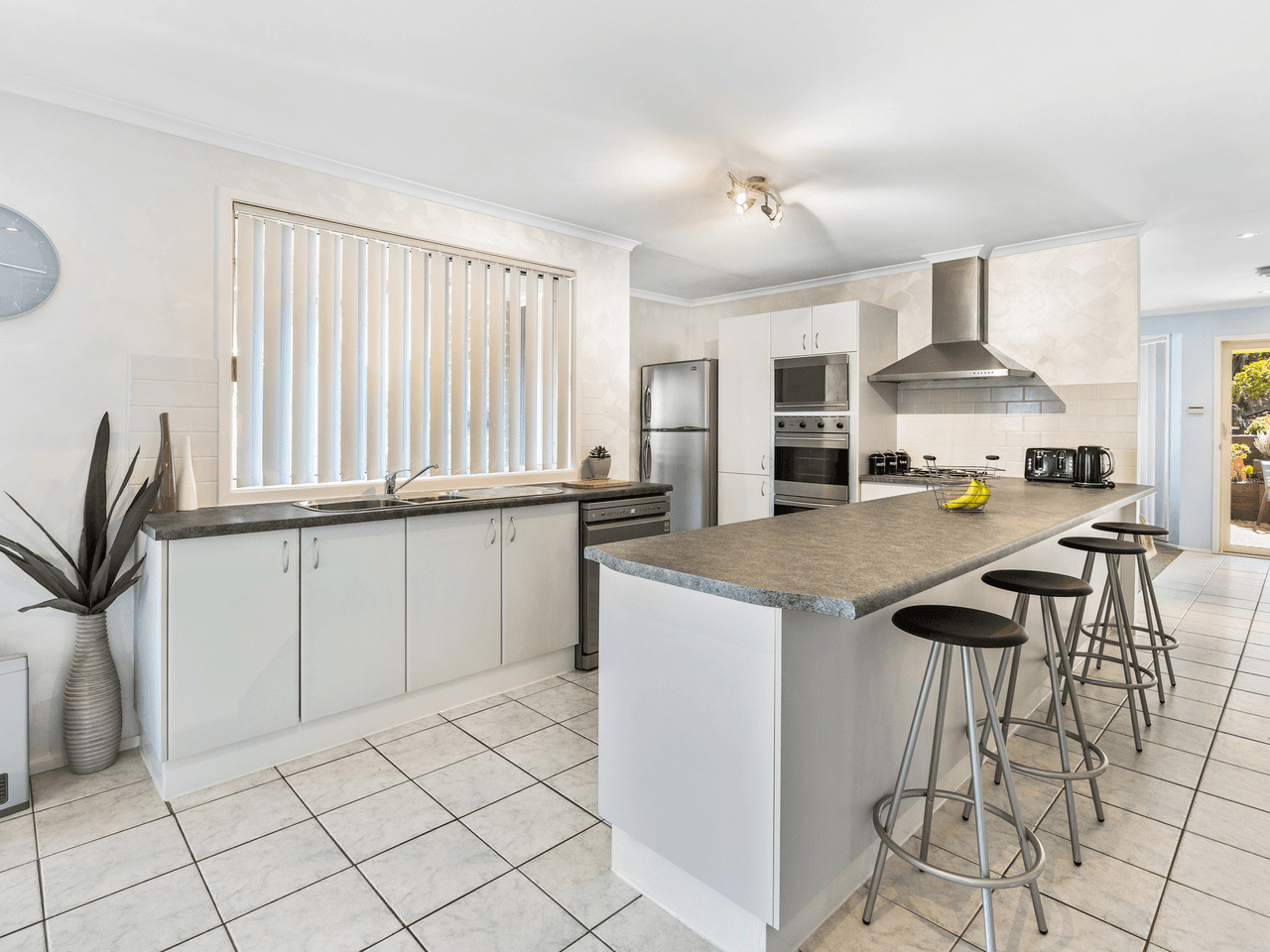 17 Thomas Way, CURRANS HILL, NSW 2567