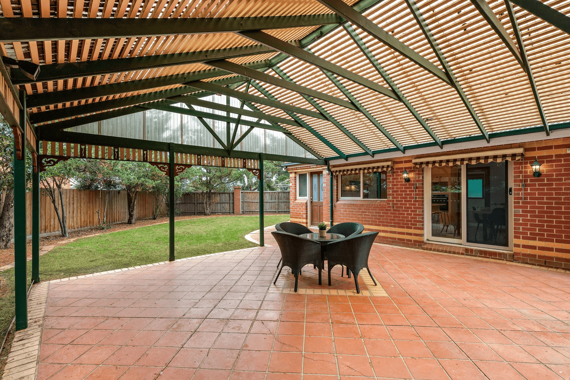 6 Tivoli Court, Taylors Lakes, VIC 3038