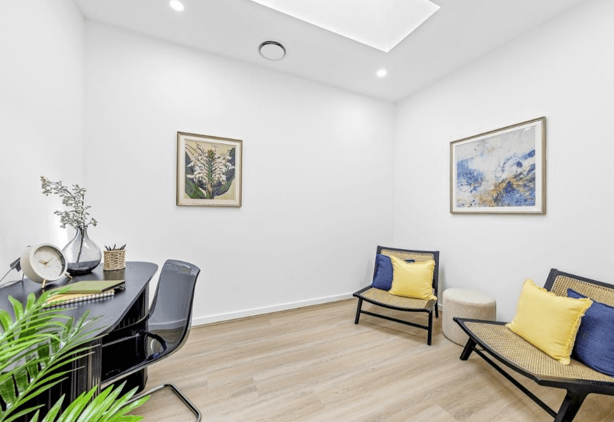10 KAUS CIRCUIT, BOX HILL, NSW 2765