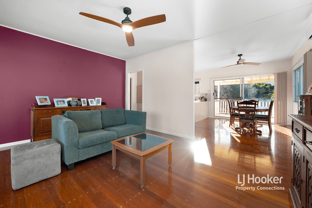 16 Illuta Avenue, Ferny Hills, QLD 4055