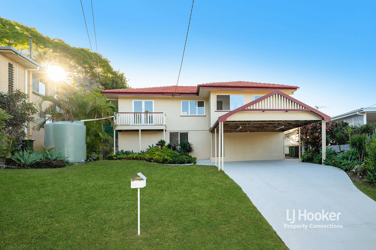 16 Illuta Avenue, Ferny Hills, QLD 4055