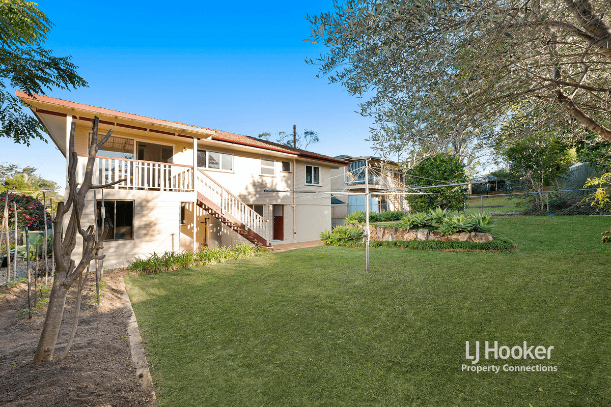 16 Illuta Avenue, Ferny Hills, QLD 4055