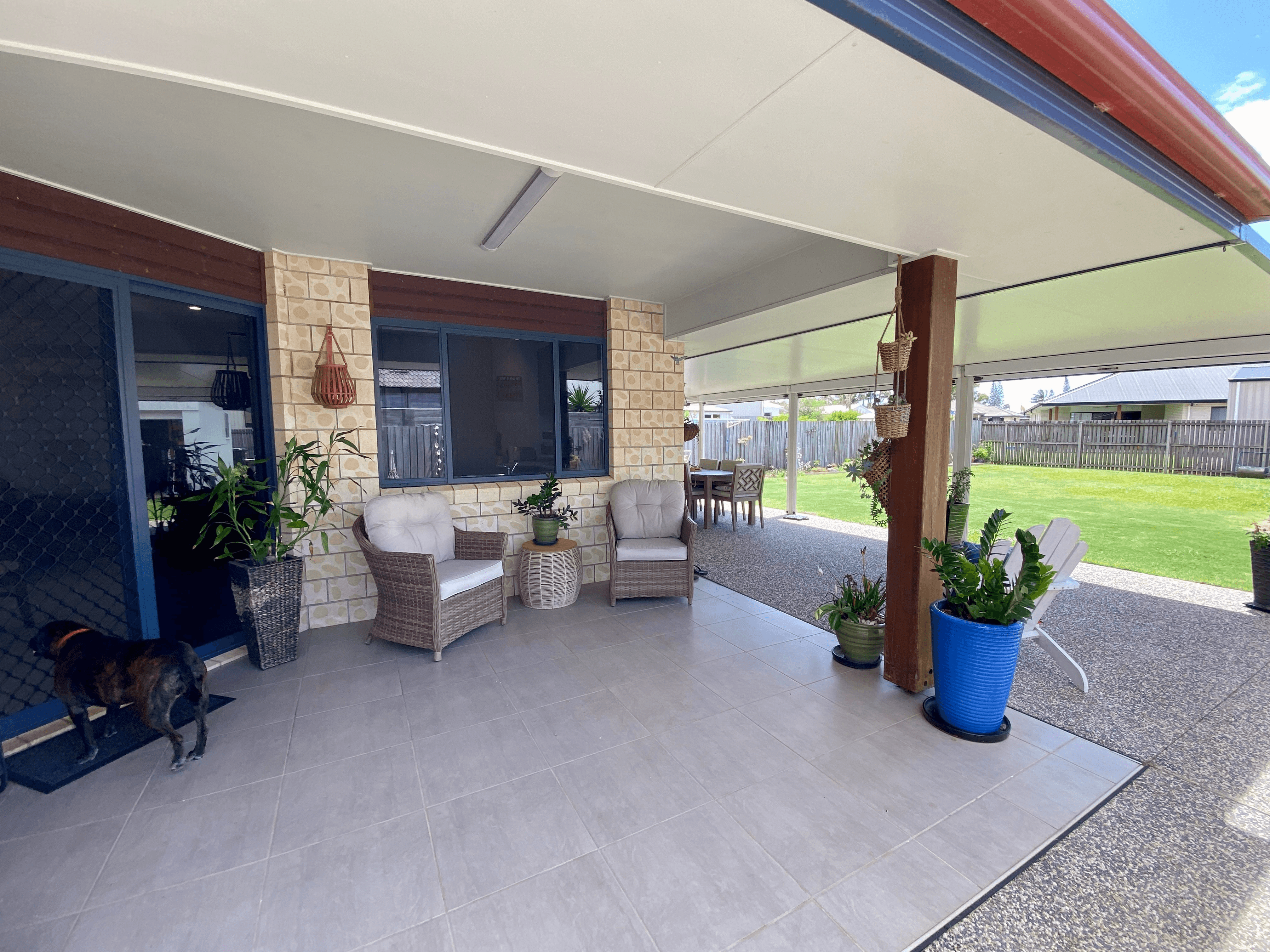 UNIT 2/151 LOGAN ROAD, INNES PARK, QLD 4670