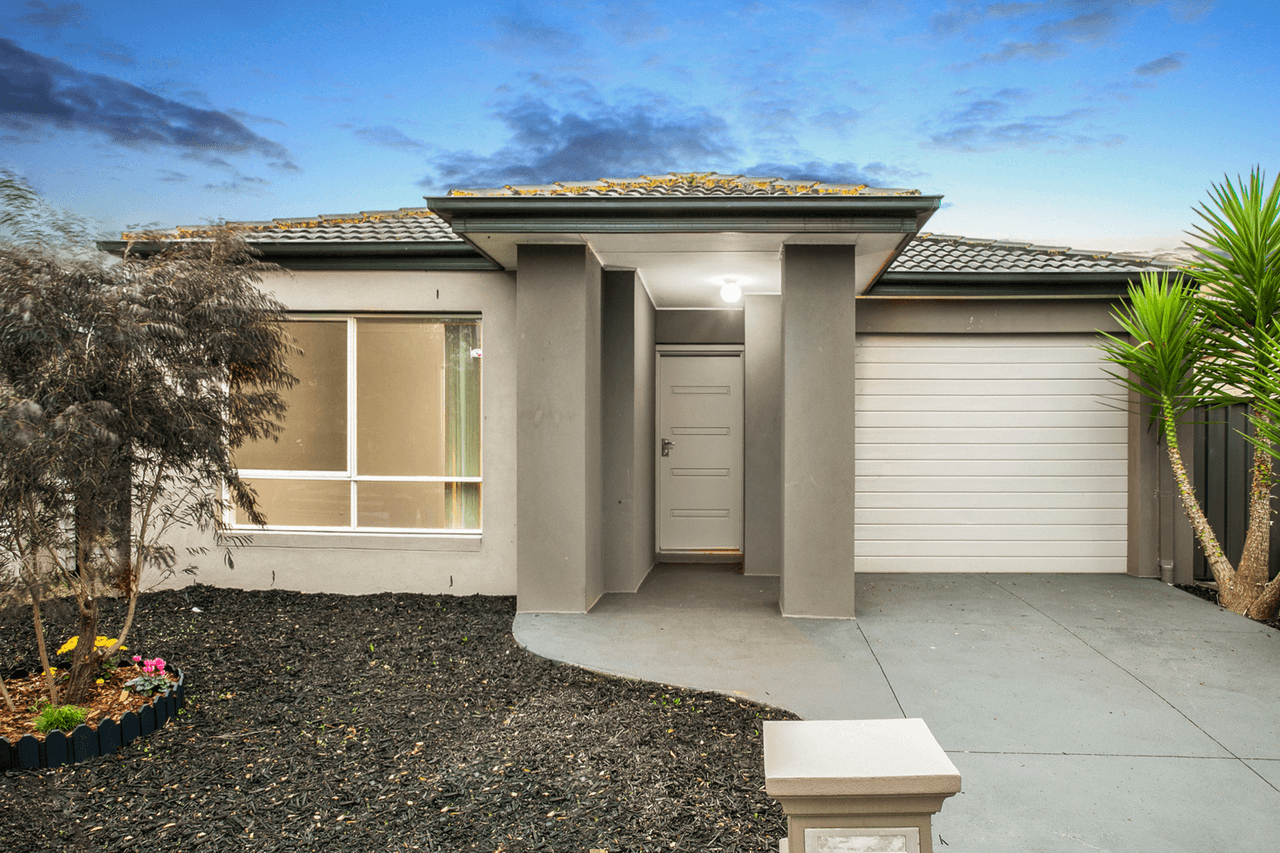 19 Tawleed Grove, CLYDE NORTH, VIC 3978