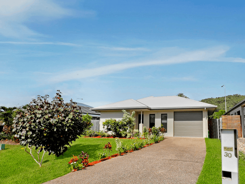 30 Quarterdeck Street, TRINITY BEACH, QLD 4879