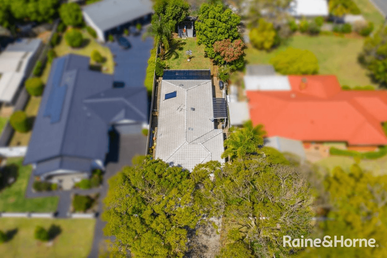 42 Broadwater Terrace, REDLAND BAY, QLD 4165