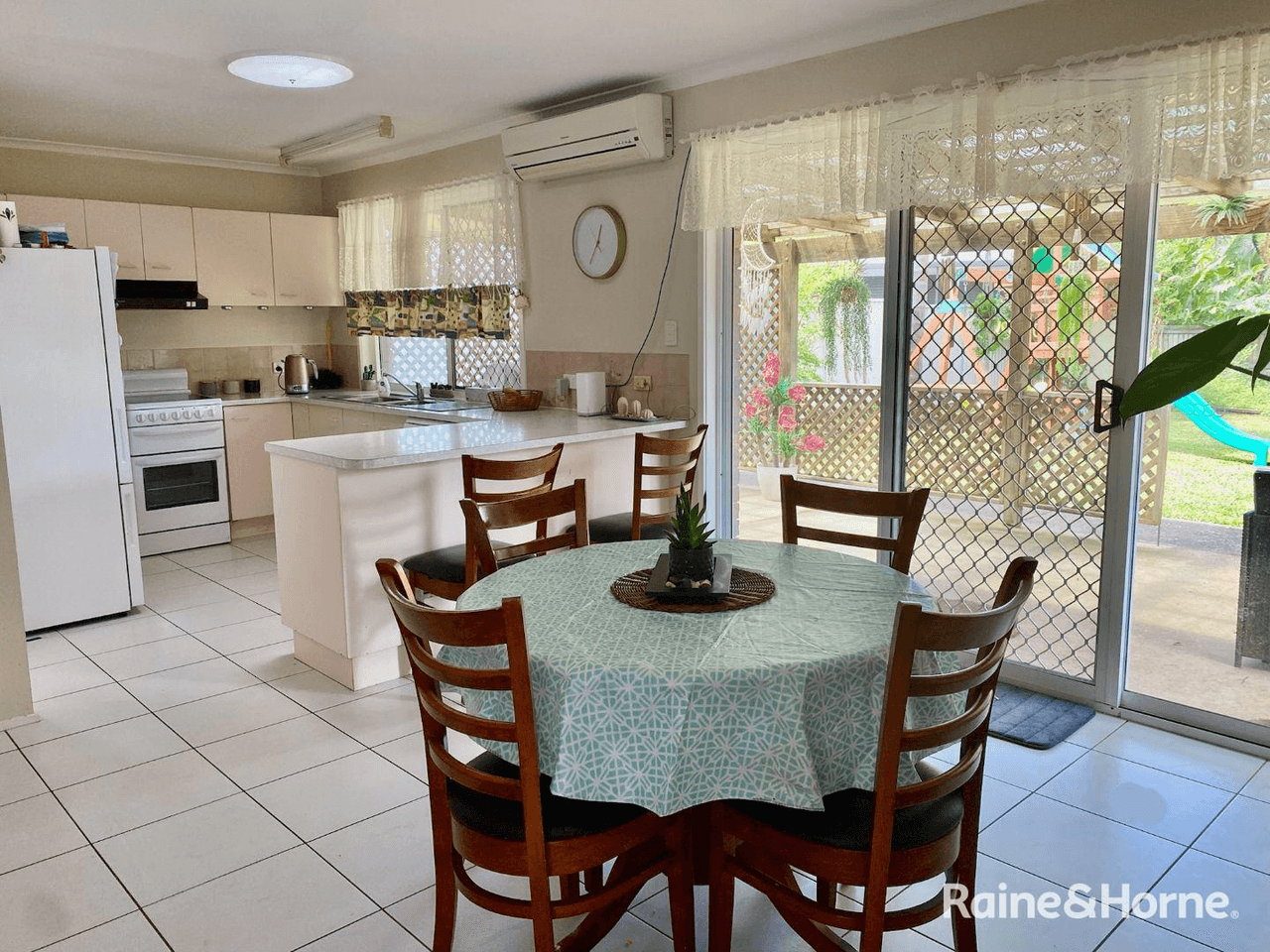 42 Broadwater Terrace, REDLAND BAY, QLD 4165