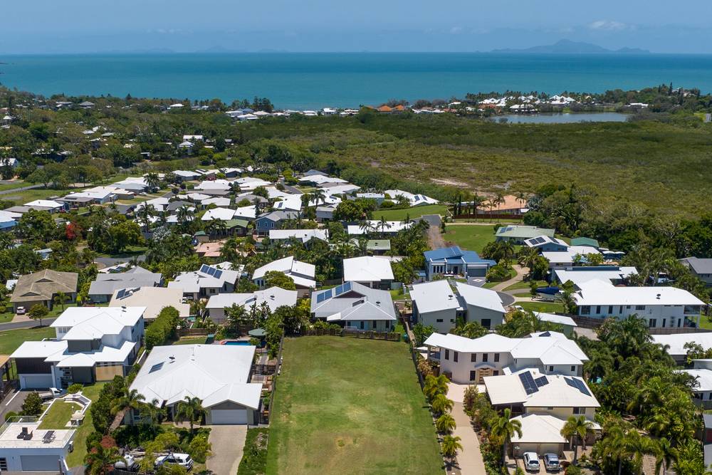 9 Coral Ridge Drive, Eimeo, QLD 4740