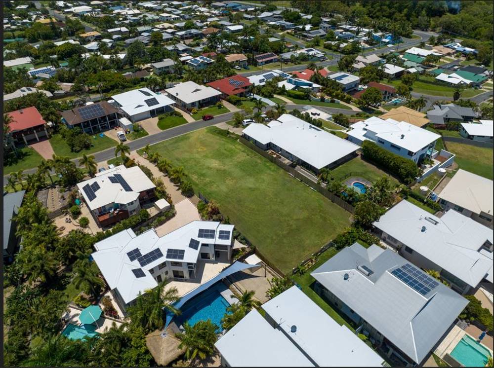 9 Coral Ridge Drive, Eimeo, QLD 4740