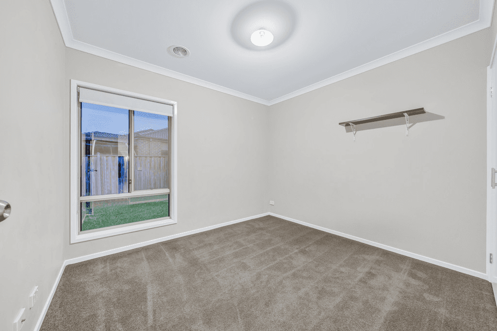 3 Maeve Circuit, CLYDE NORTH, VIC 3978