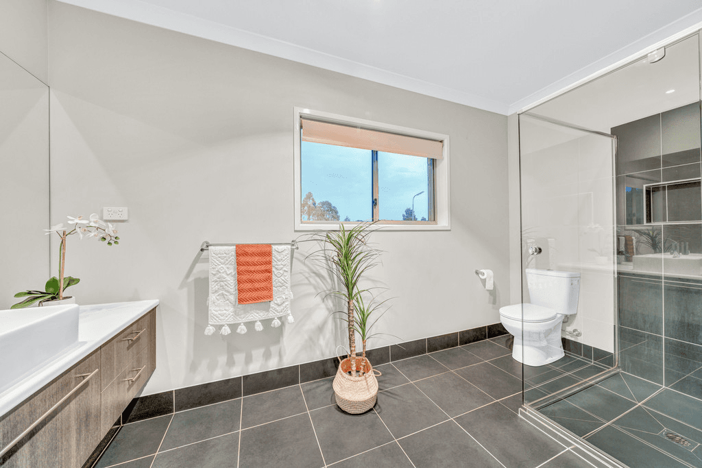 3 Maeve Circuit, CLYDE NORTH, VIC 3978