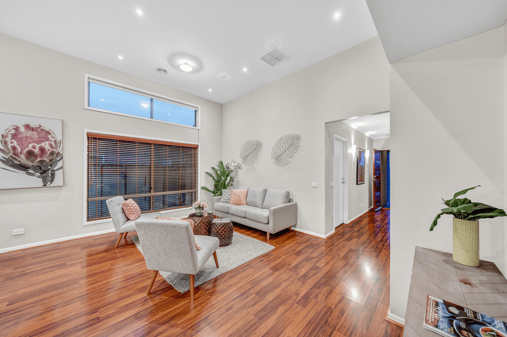 3 Maeve Circuit, CLYDE NORTH, VIC 3978