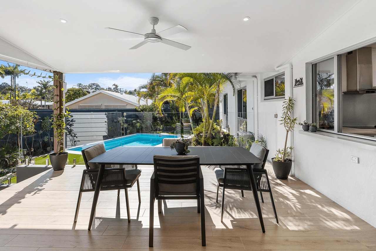 19 Sleepy Hollow Drive, Noosa Heads, QLD 4567