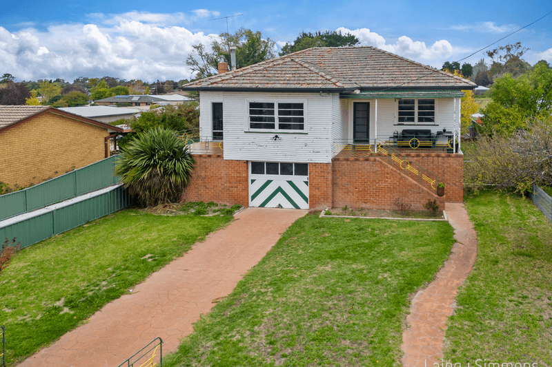 48 East Street, Uralla, NSW 2358