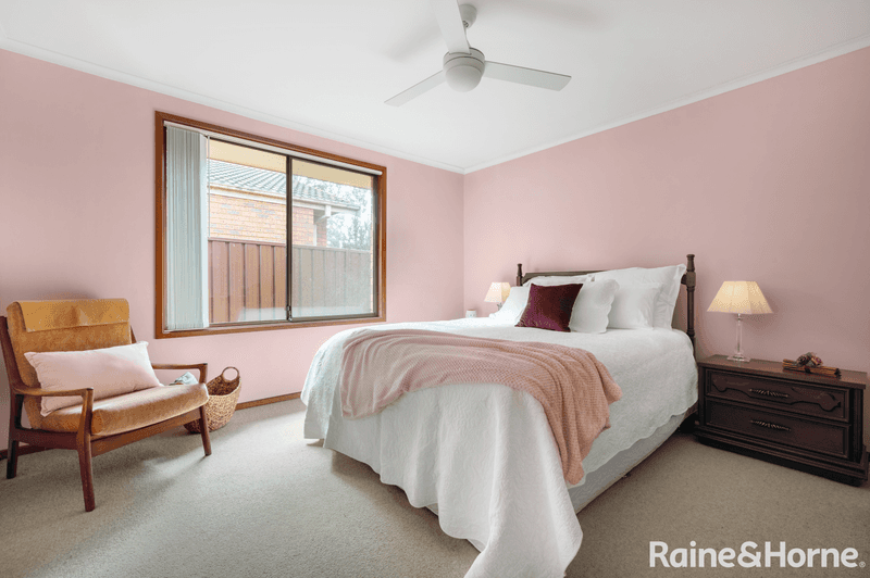 3 Rossell Place, GLENFIELD, NSW 2167