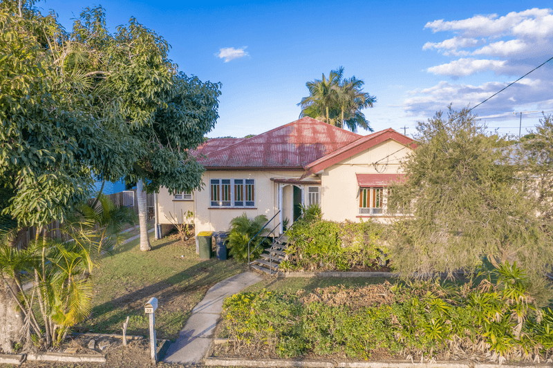 32 Steffensen Street, SVENSSON HEIGHTS, QLD 4670