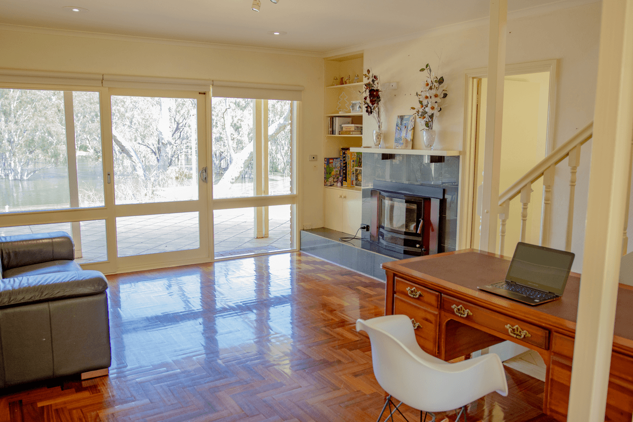 202 River Street, DENILIQUIN, NSW 2710