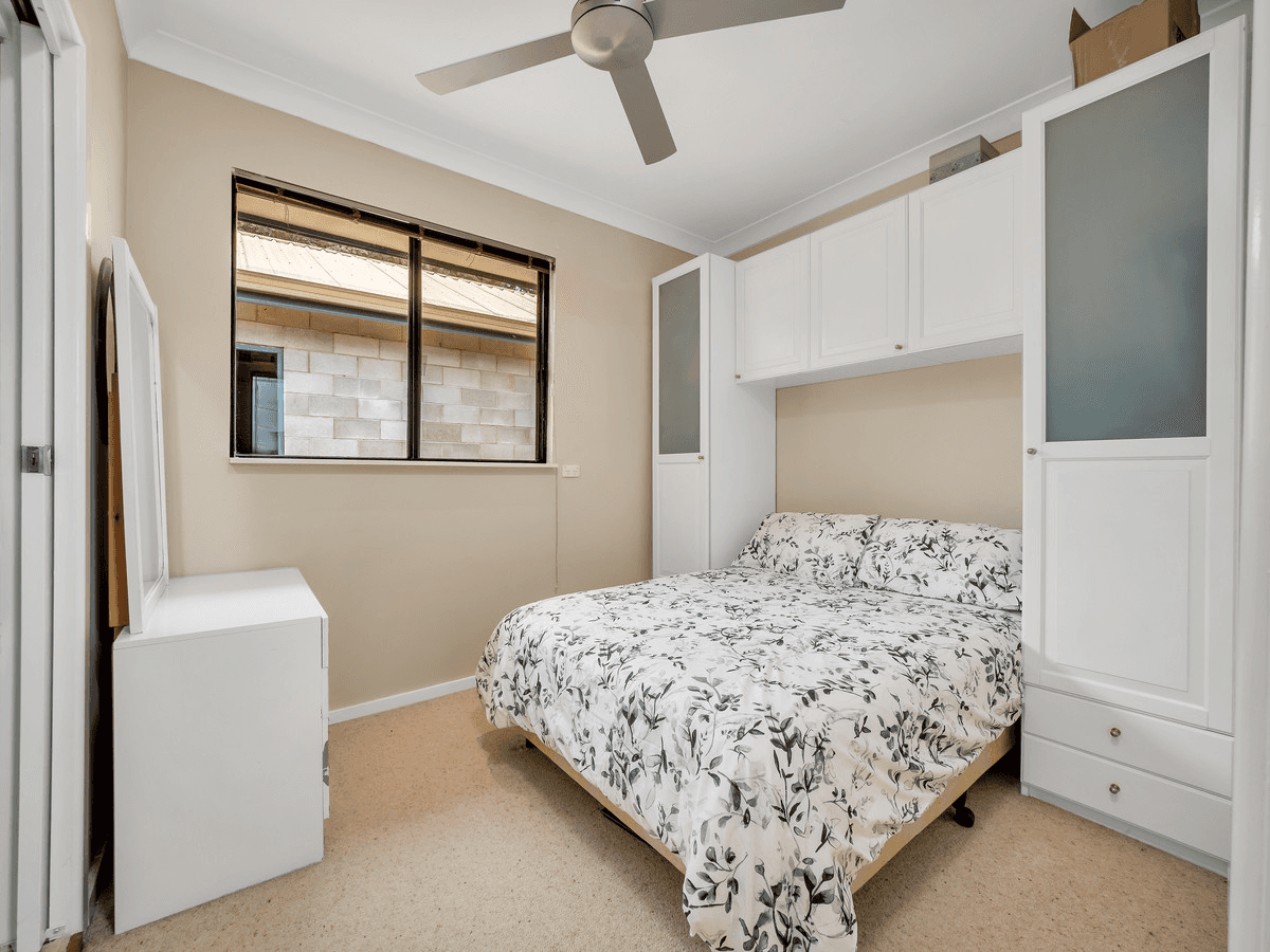 4 Campbell Street, Dalgety, NSW 2628