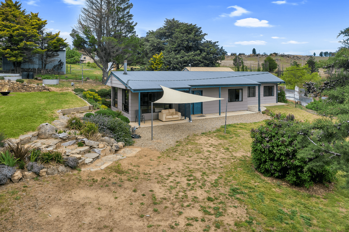 4 Campbell Street, Dalgety, NSW 2628